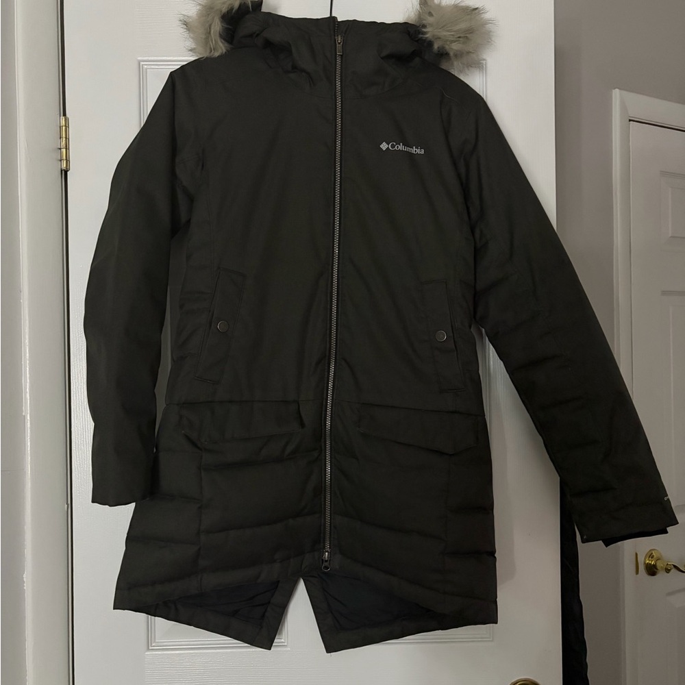 Women’s Columbia parka w/ fur hood